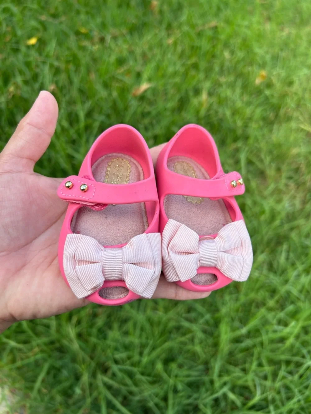 Pink Girls' Bow Mary Jane Shoes - Kids